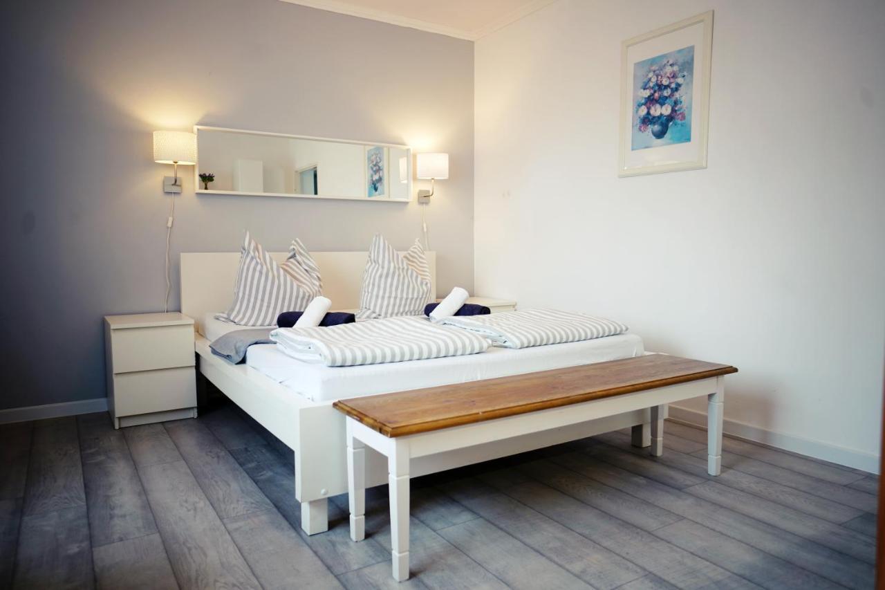 Iwona Pokoje Apartamenty Karwia Exterior photo